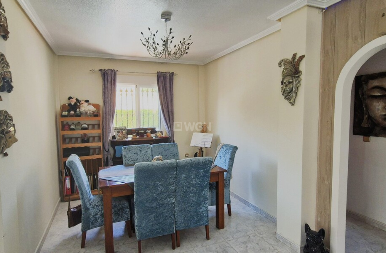 Odsprzedaż - Villa - Villamartin - Costa Blanca