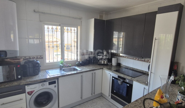 Odsprzedaż - Villa - Villamartin - Costa Blanca