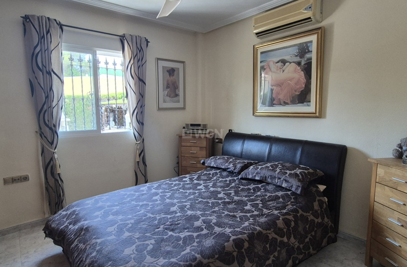 Odsprzedaż - Villa - Villamartin - Costa Blanca