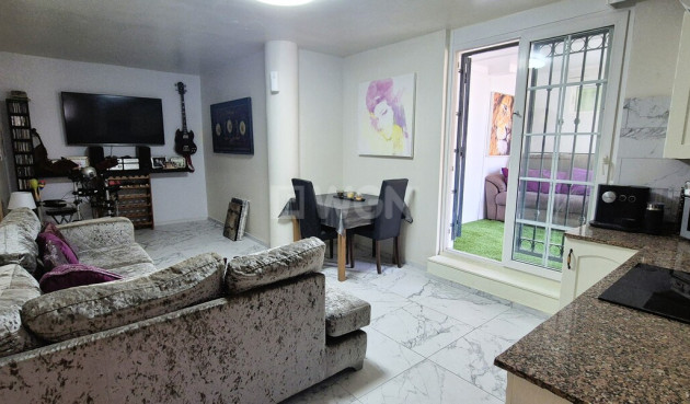 Odsprzedaż - Villa - Villamartin - Costa Blanca