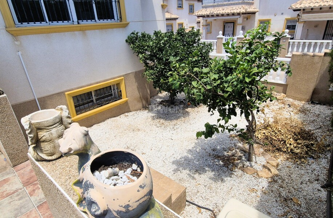 Odsprzedaż - Villa - Villamartin - Costa Blanca