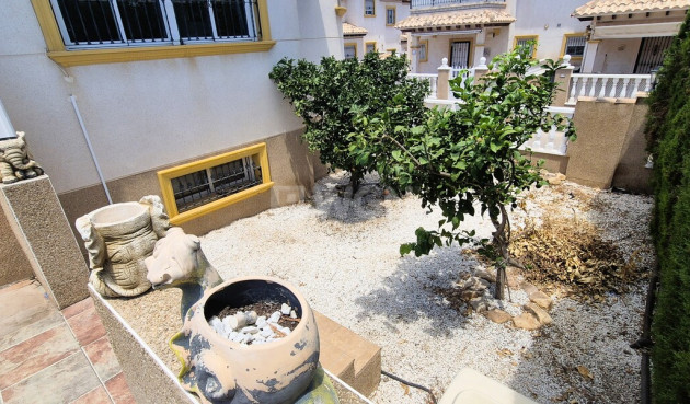 Odsprzedaż - Villa - Villamartin - Costa Blanca