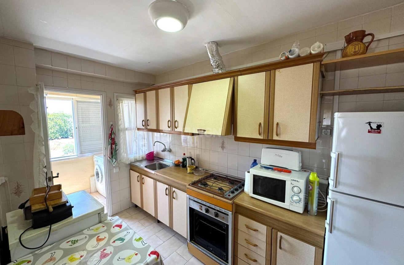 Odsprzedaż - Mieszkanie w bloku - Torrevieja - Miramar - Torre Del Moro
