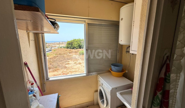 Odsprzedaż - Mieszkanie w bloku - Torrevieja - Miramar - Torre Del Moro