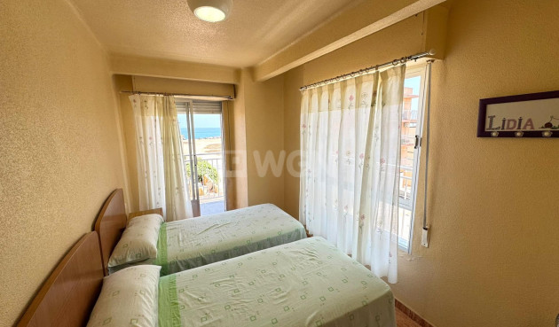 Odsprzedaż - Mieszkanie w bloku - Torrevieja - Miramar - Torre Del Moro