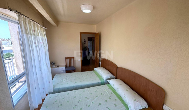 Odsprzedaż - Mieszkanie w bloku - Torrevieja - Miramar - Torre Del Moro