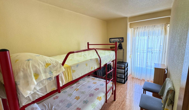 Odsprzedaż - Mieszkanie w bloku - Torrevieja - Miramar - Torre Del Moro