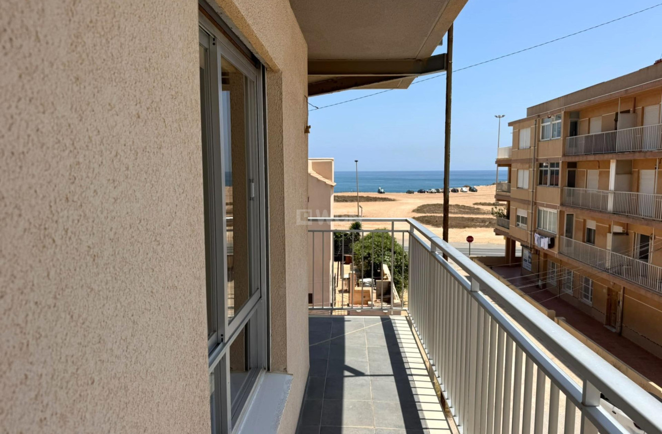 Odsprzedaż - Mieszkanie w bloku - Torrevieja - Miramar - Torre Del Moro