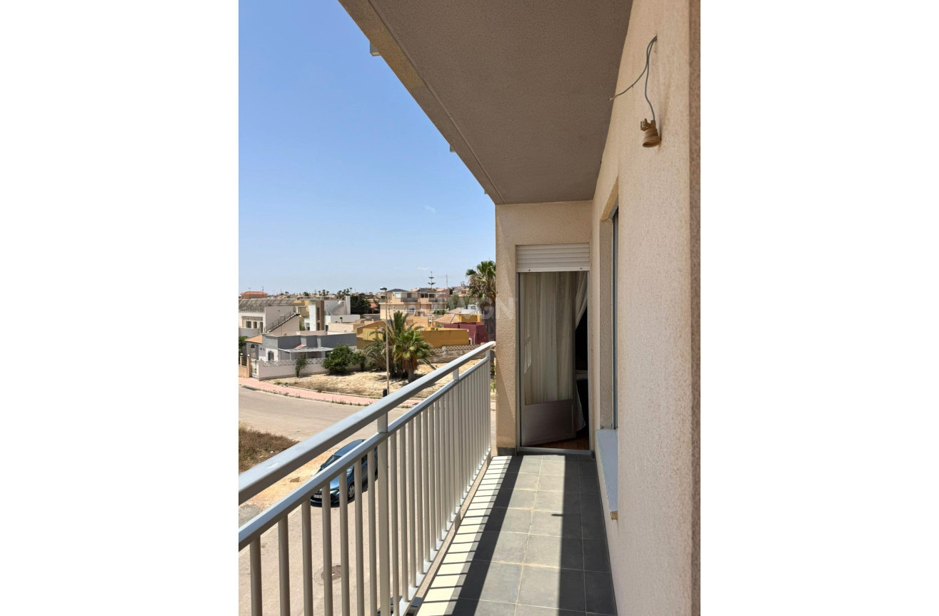 Odsprzedaż - Mieszkanie w bloku - Torrevieja - Miramar - Torre Del Moro