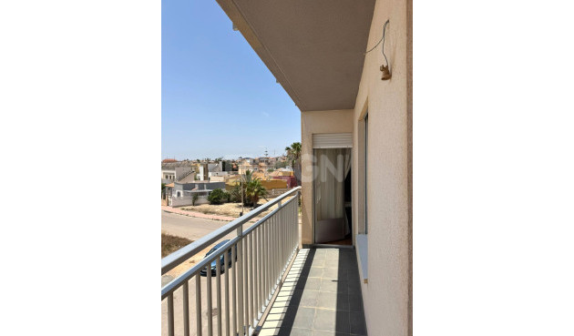 Odsprzedaż - Mieszkanie w bloku - Torrevieja - Miramar - Torre Del Moro