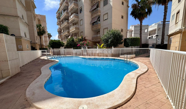 Odsprzedaż - Mieszkanie w bloku - Torrevieja - Habaneras