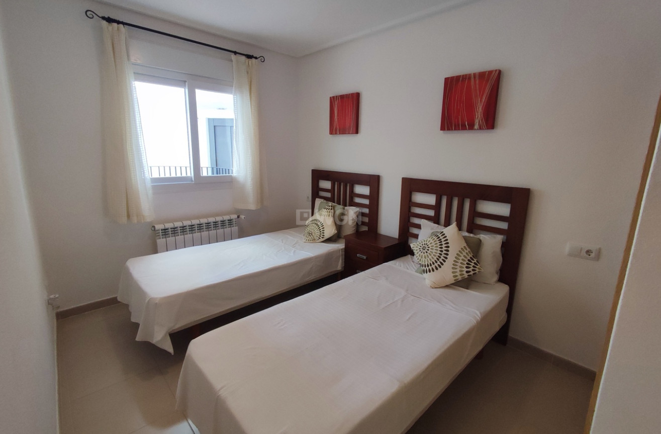 Odsprzedaż - Mieszkanie w bloku - Hacienda Riquelme Golf Resort - Inland