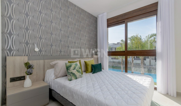 Nowy budynek - Bungalow - Torrevieja - Los Balcones