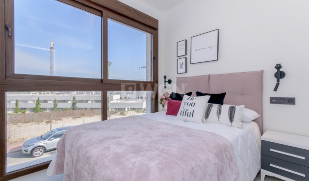 Nowy budynek - Bungalow - Torrevieja - Los Balcones