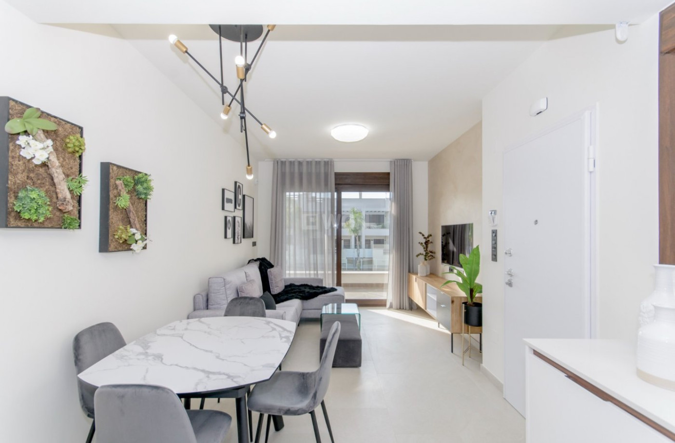 Nowy budynek - Bungalow - Torrevieja - Los Balcones
