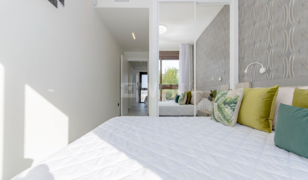 Nowy budynek - Bungalow - Torrevieja - Los Balcones