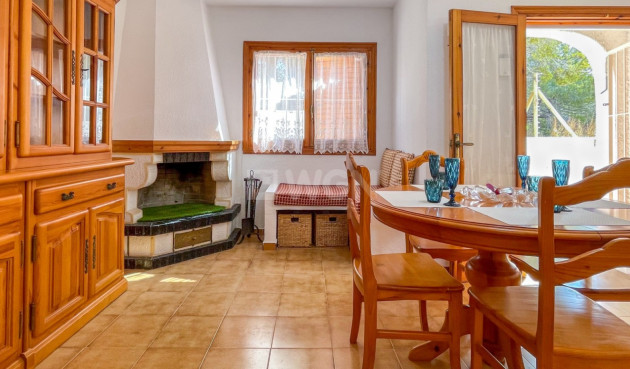 Odsprzedaż - Kamienica - Orihuela Costa - Costa Blanca