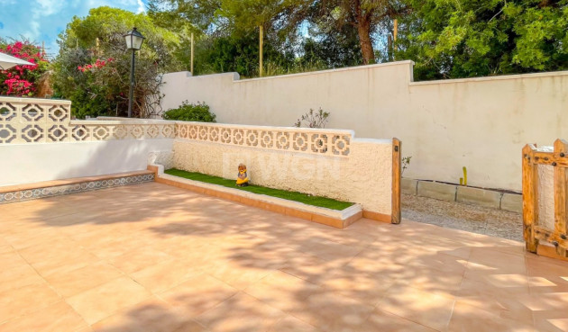 Odsprzedaż - Kamienica - Orihuela Costa - Costa Blanca