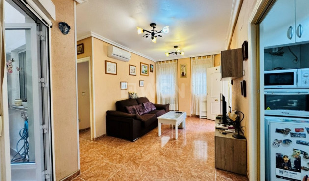 Odsprzedaż - Mieszkanie w bloku - La Mata - Costa Blanca