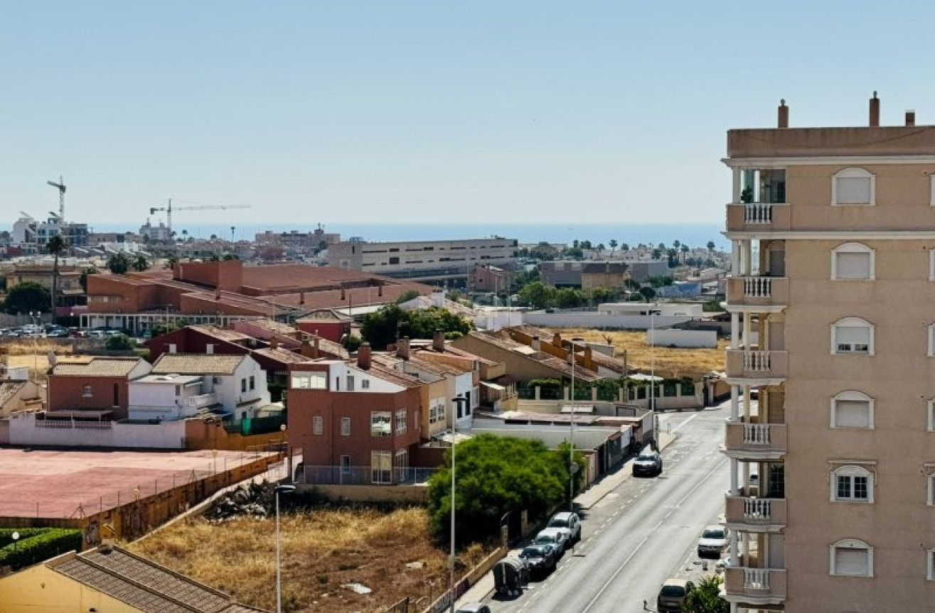 Odsprzedaż - Mieszkanie w bloku - Torrevieja - Costa Blanca