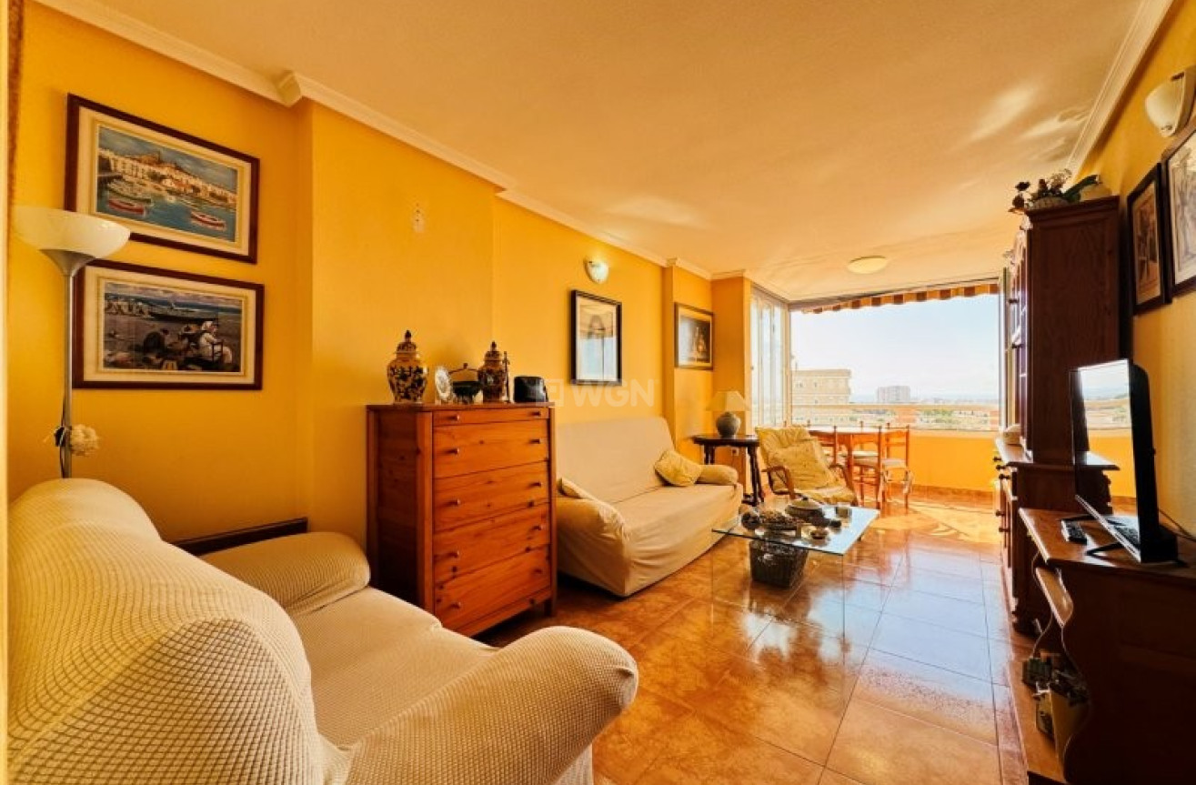 Odsprzedaż - Mieszkanie w bloku - Torrevieja - Costa Blanca