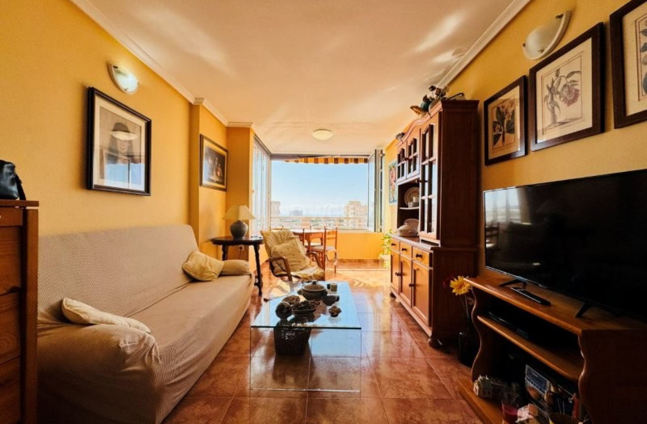 Odsprzedaż - Mieszkanie w bloku - Torrevieja - Costa Blanca