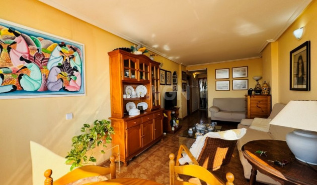 Odsprzedaż - Mieszkanie w bloku - Torrevieja - Costa Blanca