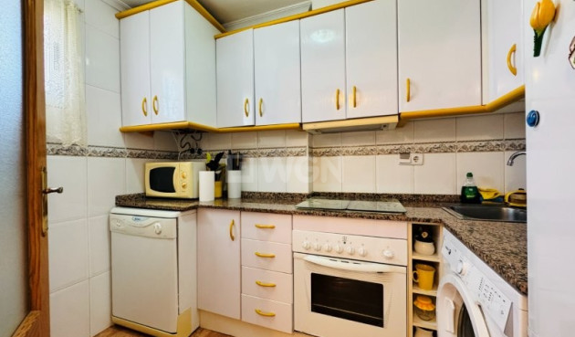 Odsprzedaż - Mieszkanie w bloku - Torrevieja - Costa Blanca