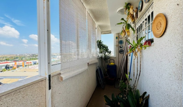 Odsprzedaż - Mieszkanie w bloku - Torrevieja - Costa Blanca