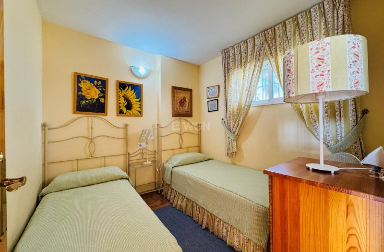 Odsprzedaż - Mieszkanie w bloku - Torrevieja - Costa Blanca