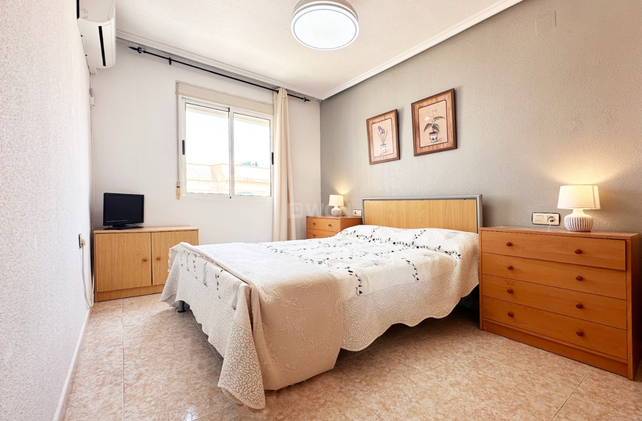 Odsprzedaż - Bungalow - Torrevieja - Costa Blanca