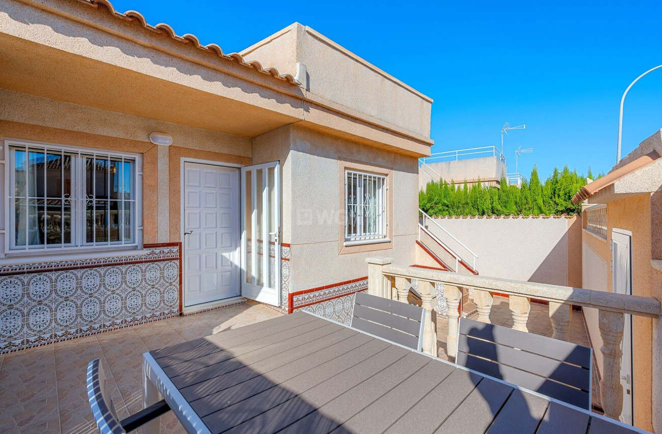 Odsprzedaż - Bungalow - Torrevieja - Los Balcones