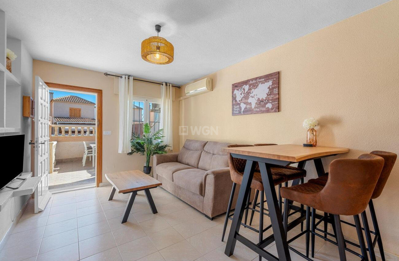 Odsprzedaż - Bungalow - Torrevieja - Los Balcones