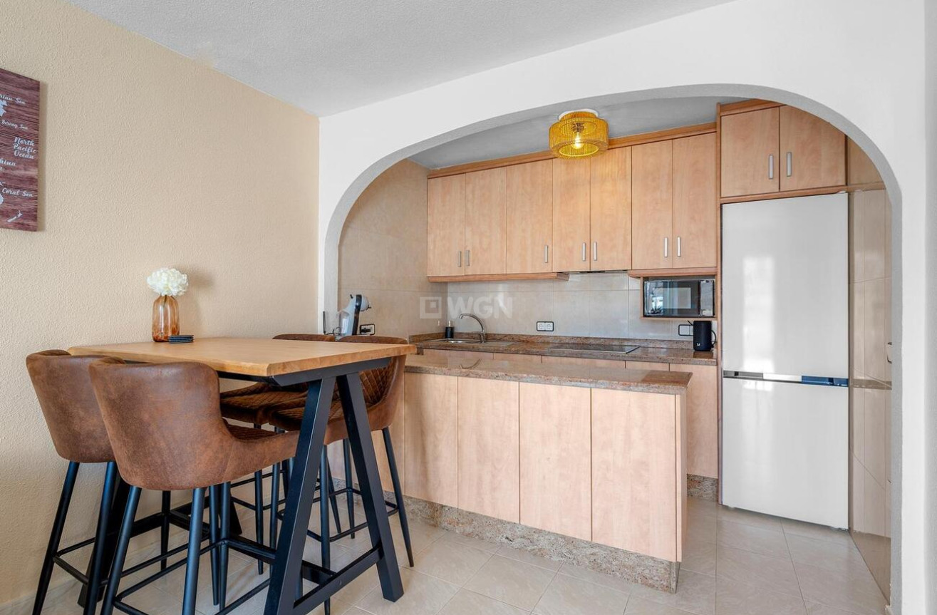 Odsprzedaż - Bungalow - Torrevieja - Los Balcones