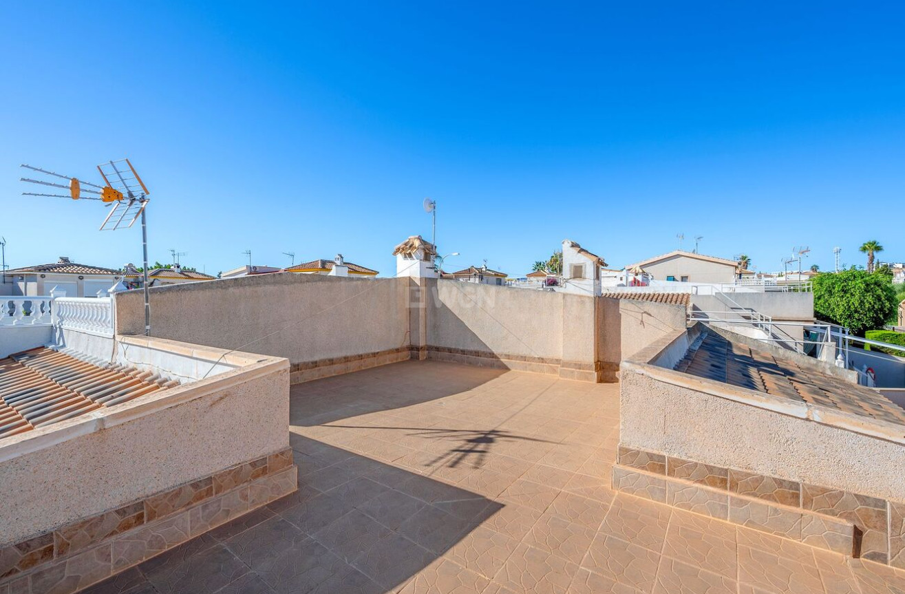 Odsprzedaż - Bungalow - Torrevieja - Los Balcones