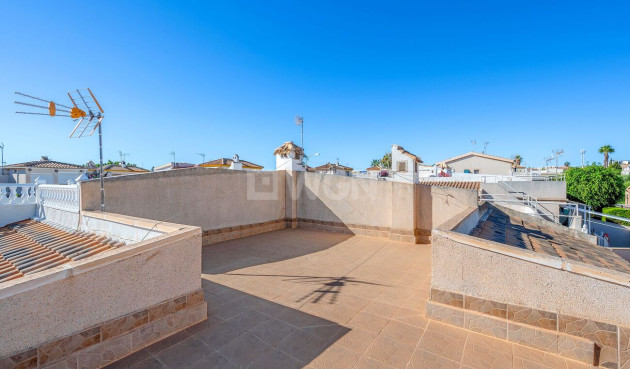 Odsprzedaż - Bungalow - Torrevieja - Los Balcones