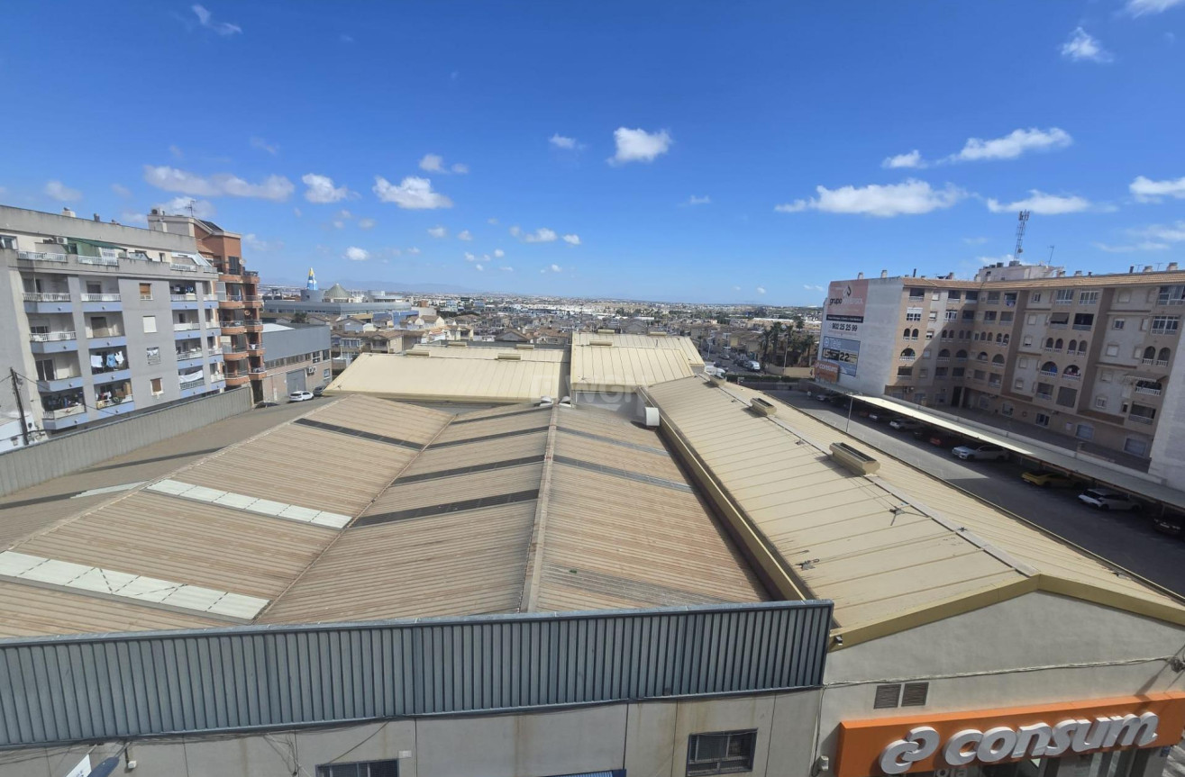 Odsprzedaż - Mieszkanie w bloku - Torrevieja - Parque Las Naciones