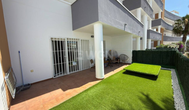 Odsprzedaż - Mieszkanie w bloku - Villamartin - Costa Blanca