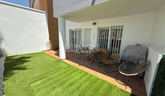 Odsprzedaż - Mieszkanie w bloku - Villamartin - Costa Blanca