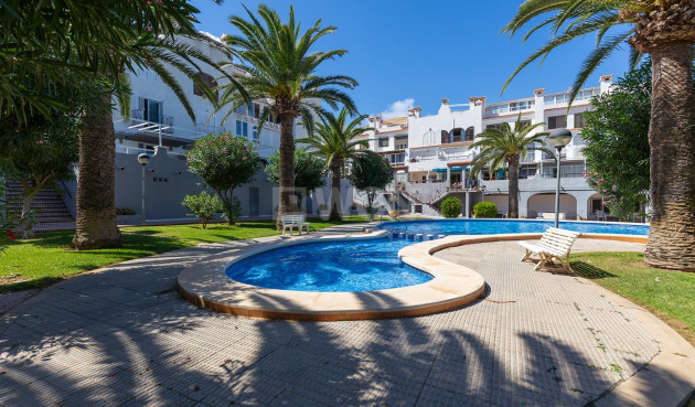 Odsprzedaż - Mieszkanie w bloku - La Mata - Costa Blanca