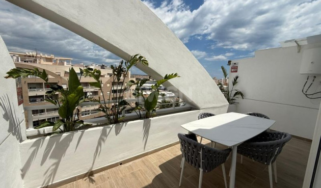 Odsprzedaż - Mieszkanie w bloku - Torrevieja - Costa Blanca