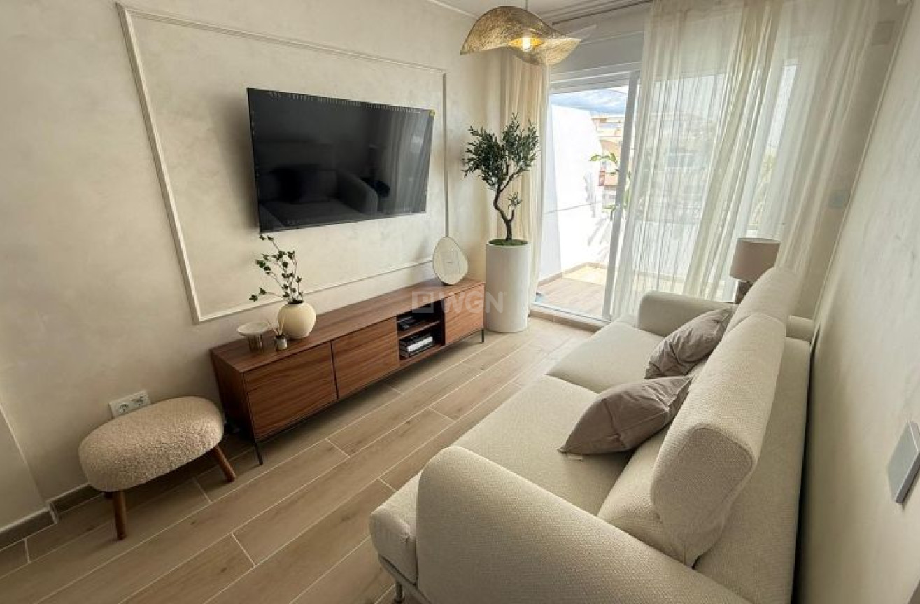 Odsprzedaż - Mieszkanie w bloku - Torrevieja - Costa Blanca
