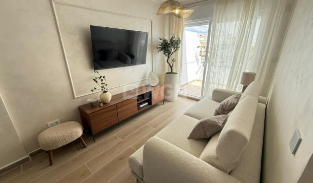 Odsprzedaż - Mieszkanie w bloku - Torrevieja - Costa Blanca