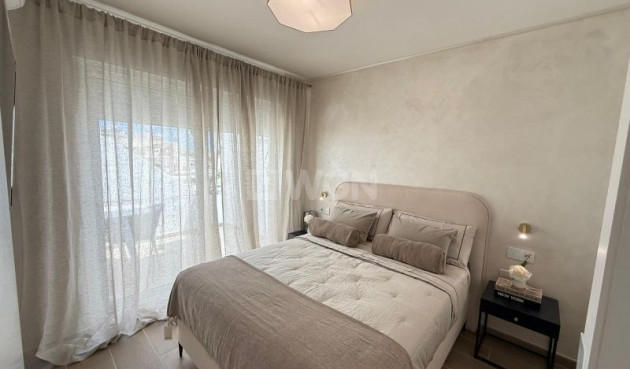Odsprzedaż - Mieszkanie w bloku - Torrevieja - Costa Blanca