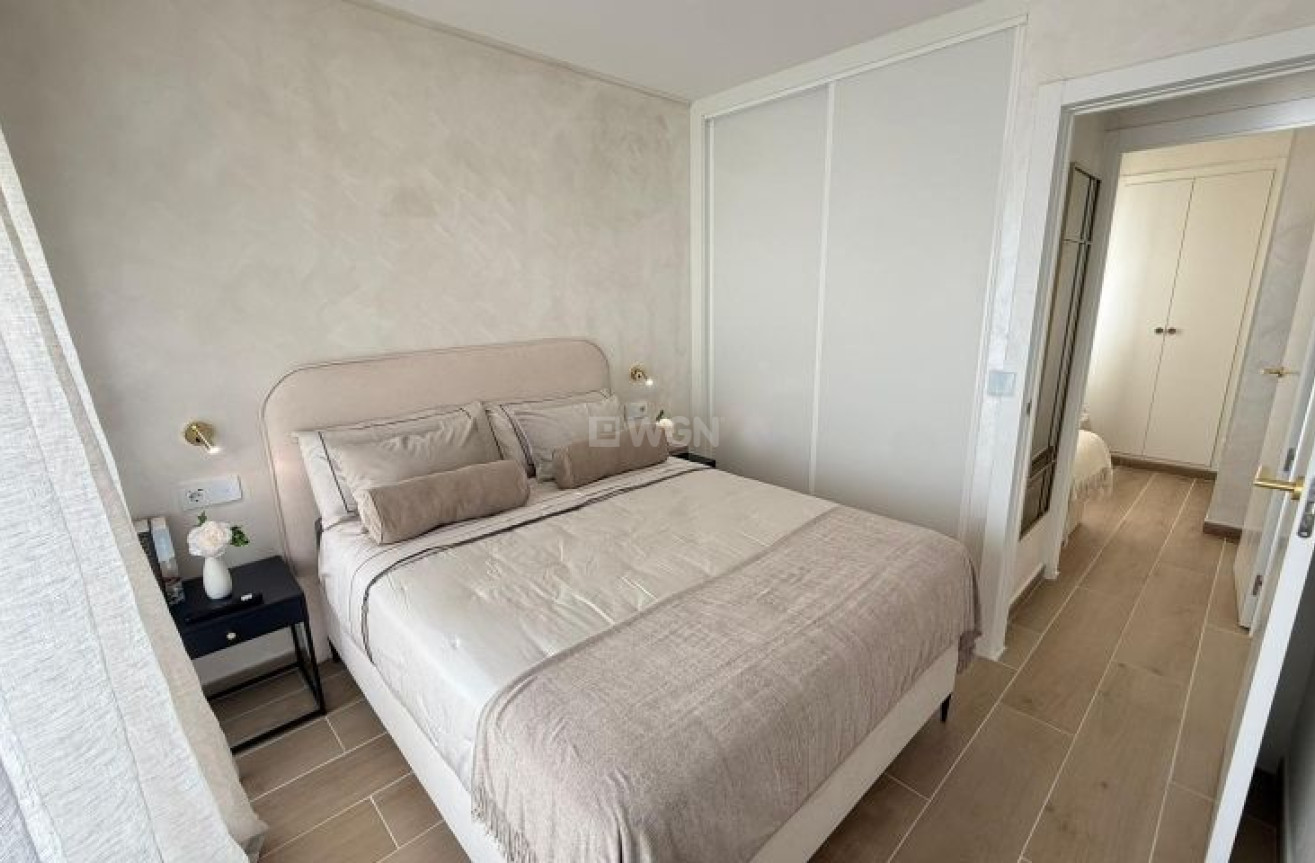Odsprzedaż - Mieszkanie w bloku - Torrevieja - Costa Blanca