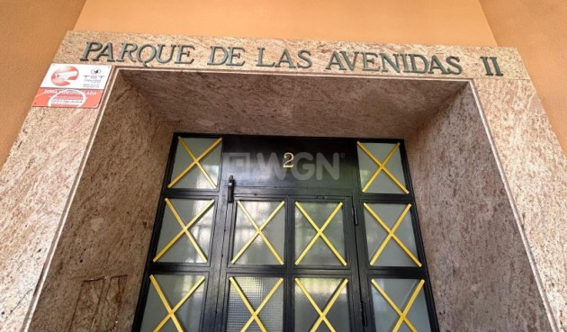 Odsprzedaż - Mieszkanie w bloku - Torrevieja - Costa Blanca