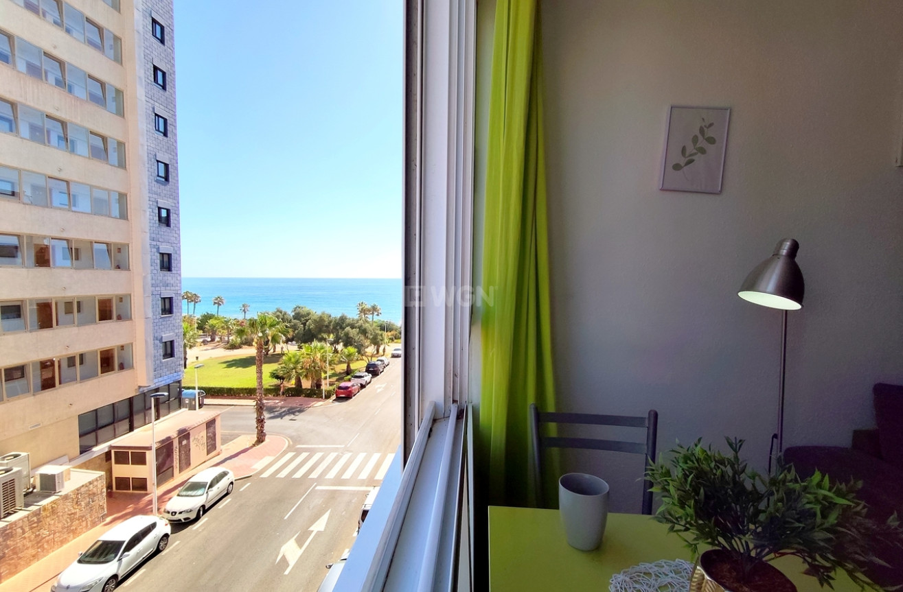 Odsprzedaż - Mieszkanie w bloku - Torrevieja - Costa Blanca