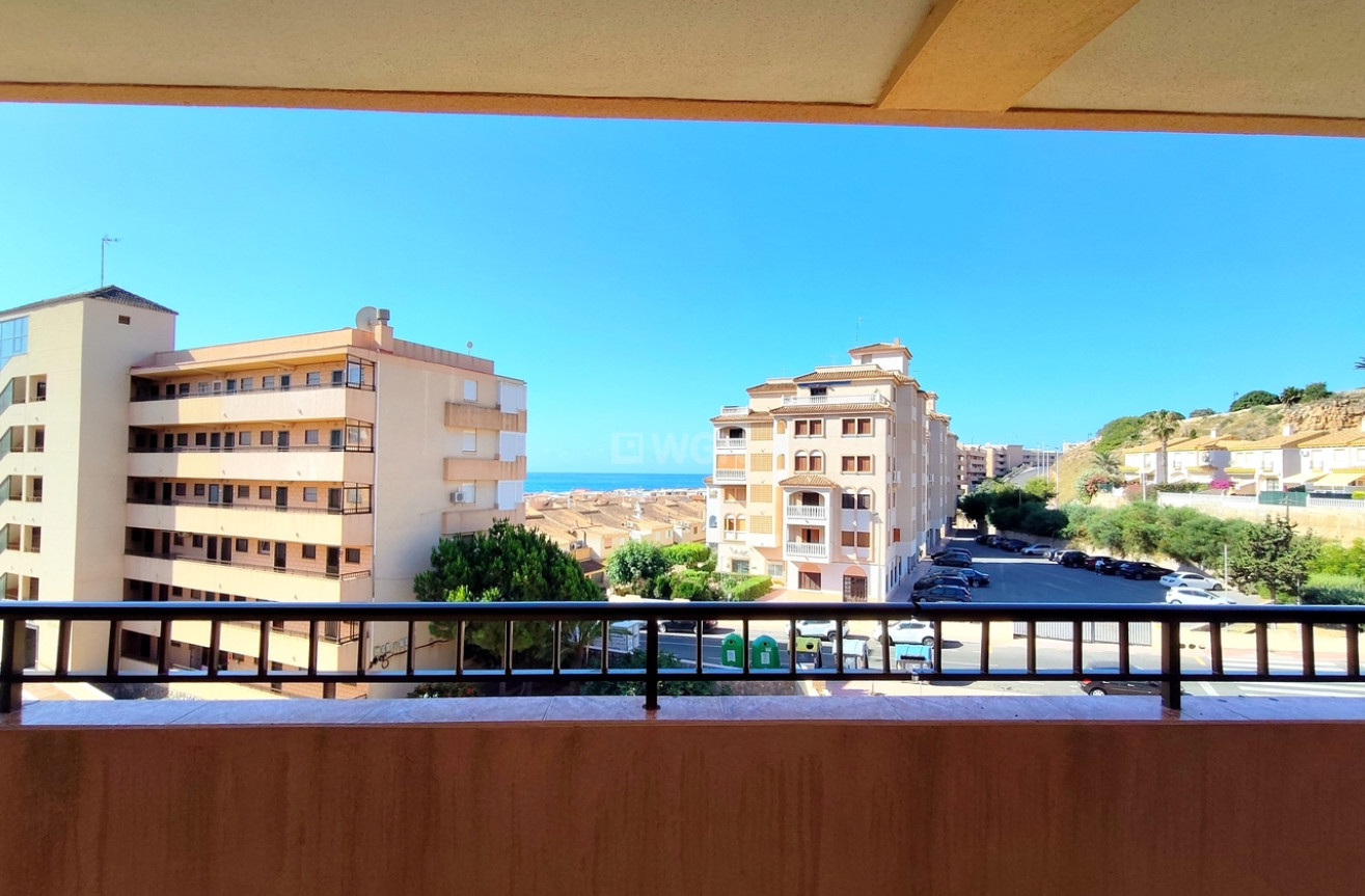 Odsprzedaż - Mieszkanie w bloku - Torrevieja - Costa Blanca