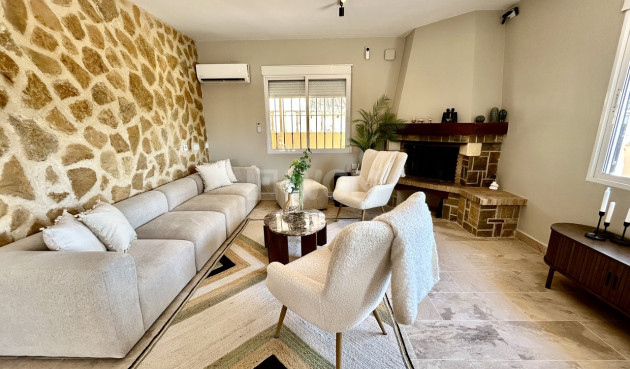 Odsprzedaż - Villa - La Zenia - Costa Blanca