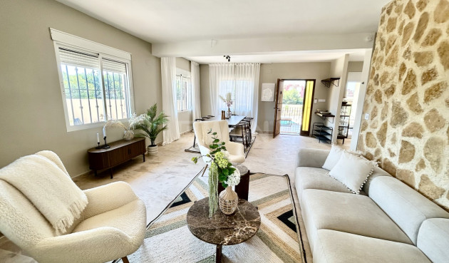Odsprzedaż - Villa - La Zenia - Costa Blanca
